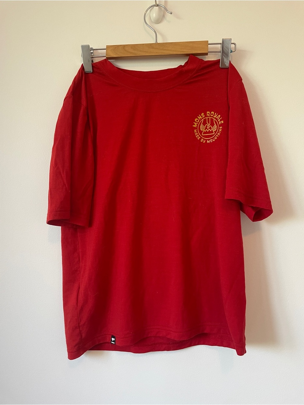 Mons Royale merino Red iconic tee
